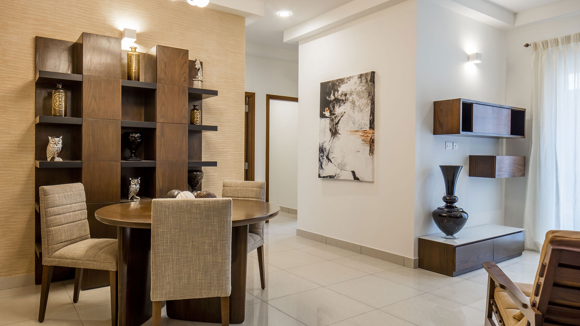 Featured Image of Prestige Park Street Gallery